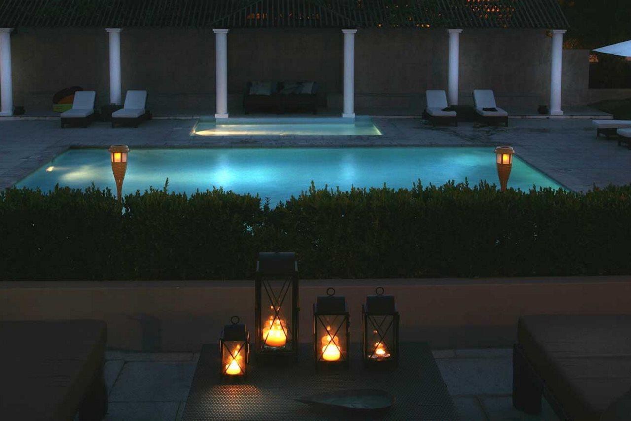 M'Ar De Ar Aqueduto Hotel Евора Екстериор снимка The pool at the Four Seasons Hotel, Cairo at Atrium